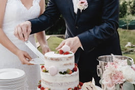 Jedinečný okamžik · Dvojice profesionálních fotografů · Petr Mikulášek & Ondřej Řičica · Focení svateb, portrétů, rodinné i párové focení v dokumentárním stylu. Praha, Česká republika, Česko Jedinečný okamžik · Dvojice profesionálních fotografů · Petr Mikulášek & Ondřej Řičica · Praha